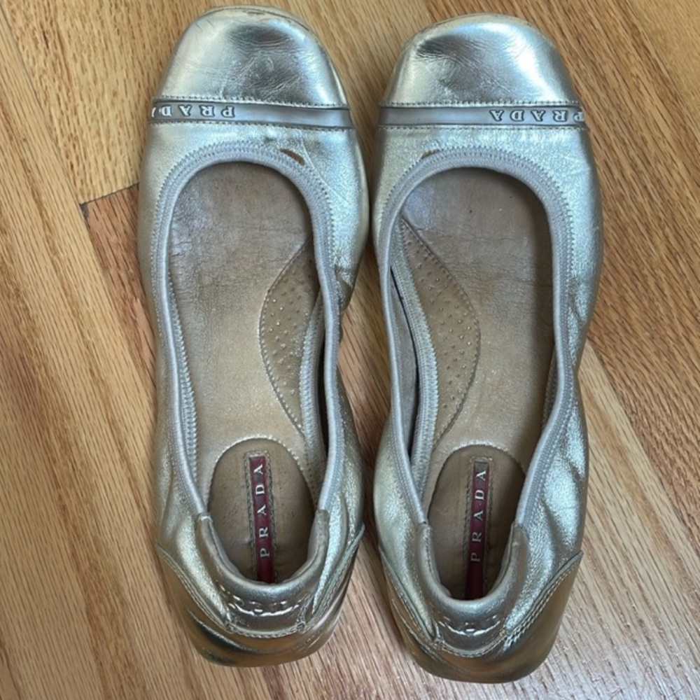 Prada Gold Flats / Size 36